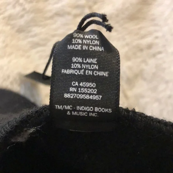 Elegant Black Beret - Picture 8 of 8